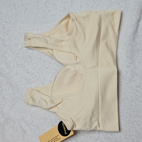 Truekind Everyday Throw-on Wireless Bralette - Picture 3 of 7